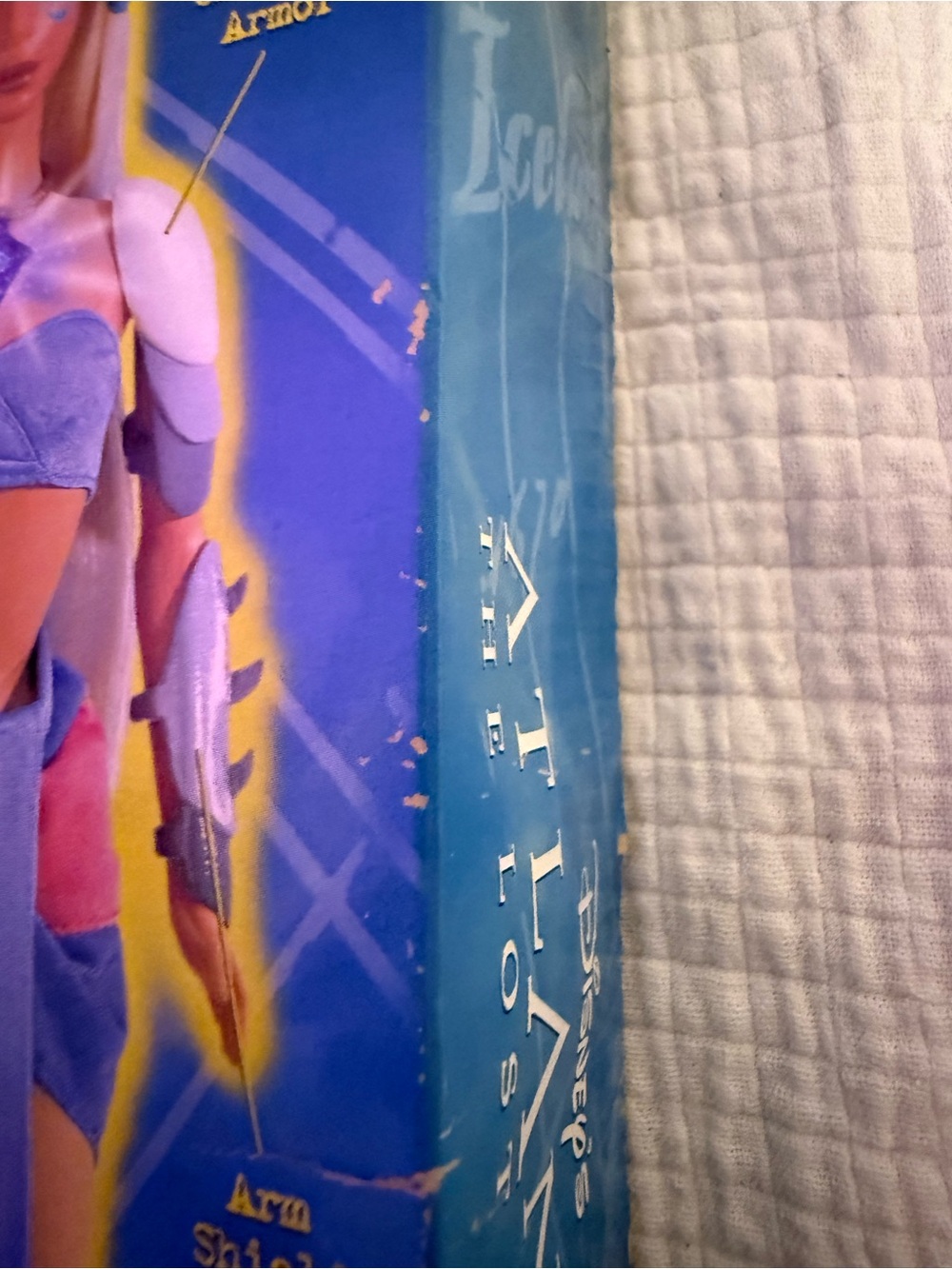 Disney Atlantis Crystal Princess Kida doll w/light up necklace 29327 Rare NRFB - Picture 12 of 16